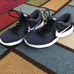 Nike Revolution 4 Men’s Running Shoes